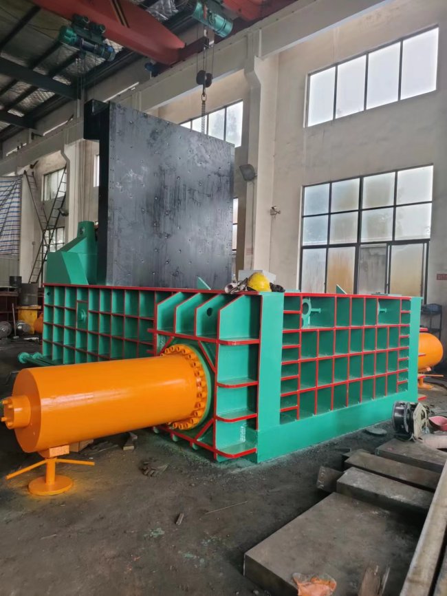 液压金属打包机